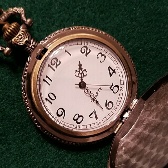 Clock Locket Necklace - Picture 3 of 4