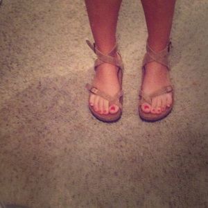 Womens strappy birkenstocks - like new condition