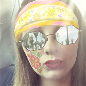 Meet your Posher, Meaghan