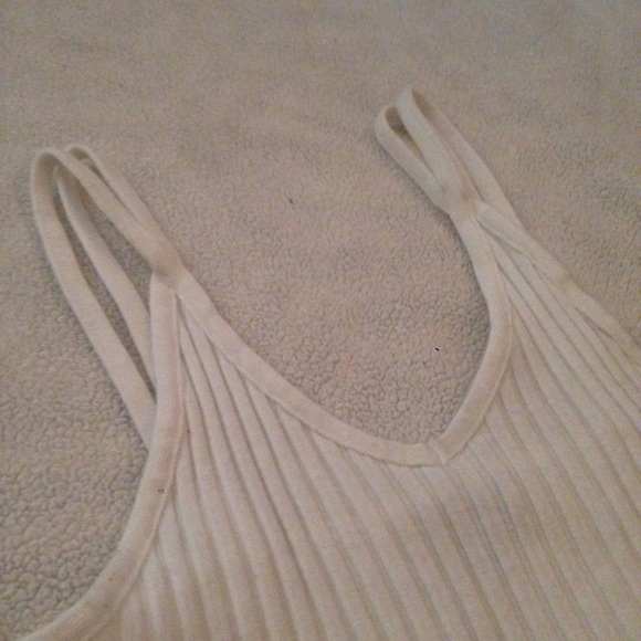 White knit crop top - Picture 2 of 3