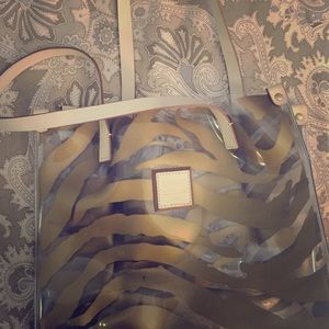 Dooney & Bourke tote