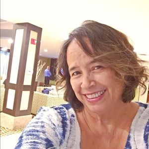 Meet your Posher, Debbie