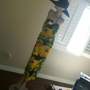 Backless maxi dress