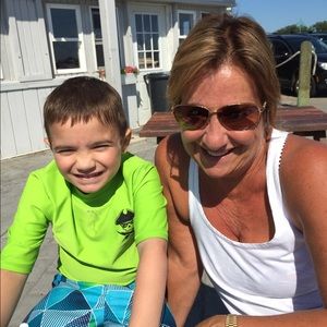 Meet your Posher, Deb