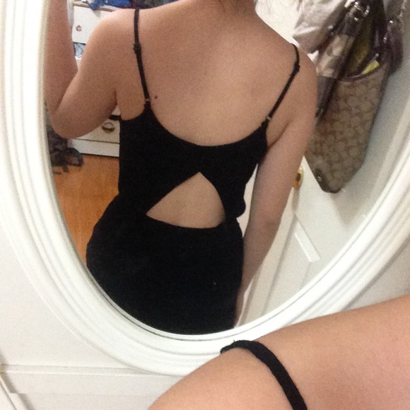 Black romper - Picture 4 of 4