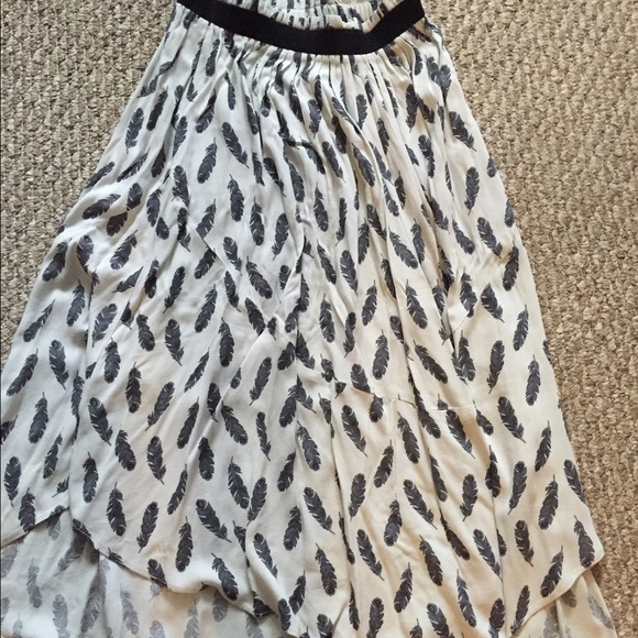 Feather print skirt