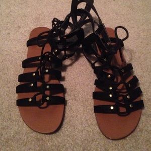 Black Gladiator Sandals.  Sz 9