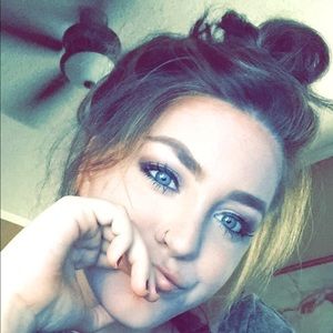 Meet your Posher, Alysa