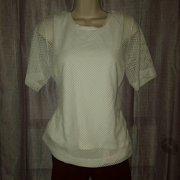 🔴 Banana Republic White Mesh Tee