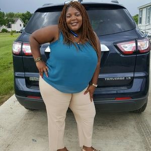 Meet your Posher, Sharon