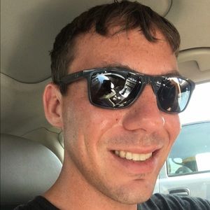 Meet your Posher, Cory