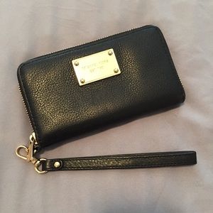 Black Michael Kors wristlet
