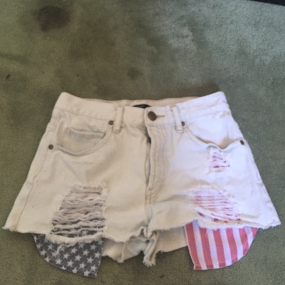distressed American flag shorts