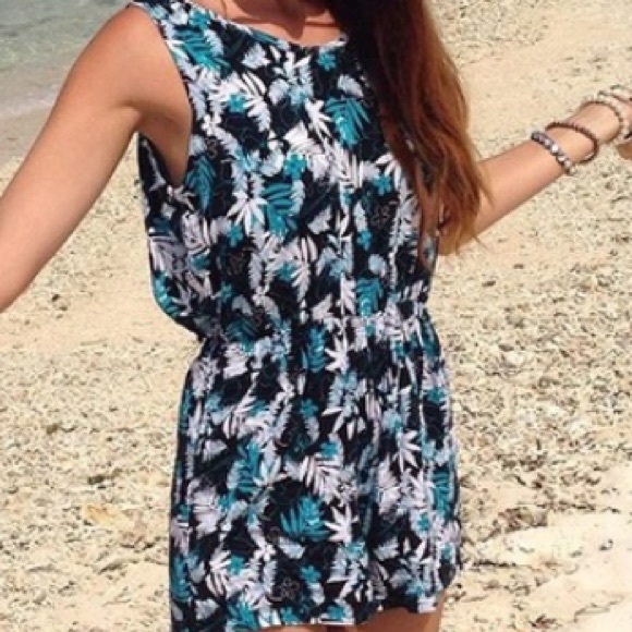 Comfortable romper NWOT