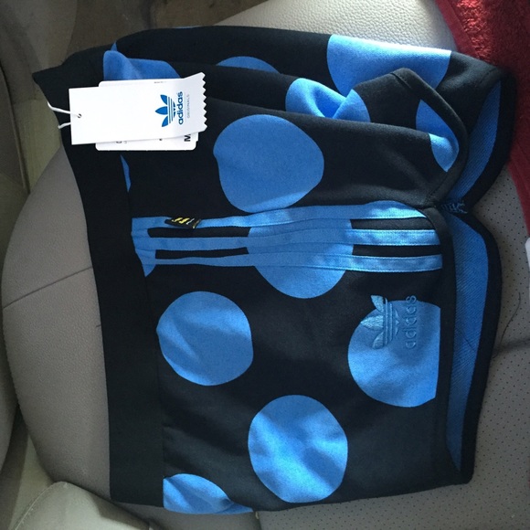 ADIDAS X Kylie X pharrell Williams shorts SZ XL - Picture 2 of 2