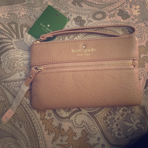 kate spade wristlet