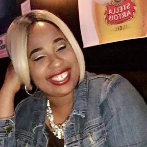 Meet your Posher, Salena