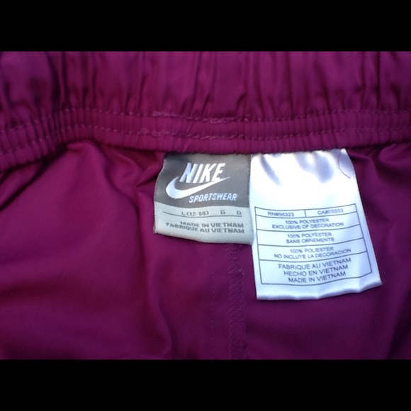 Nike shorts - Picture 4 of 4