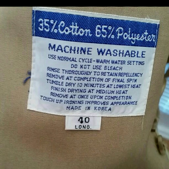 **SOLD**MEN'S TRENCH COAT WITH ZIP OUT LINING - Picture 4 of 4