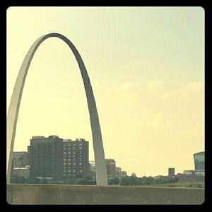 MEET YOUR POSHER !!!