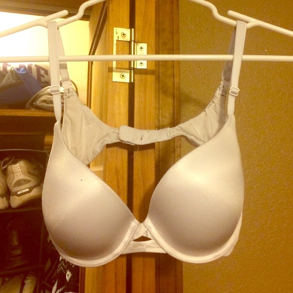 VS Bra-White PPC