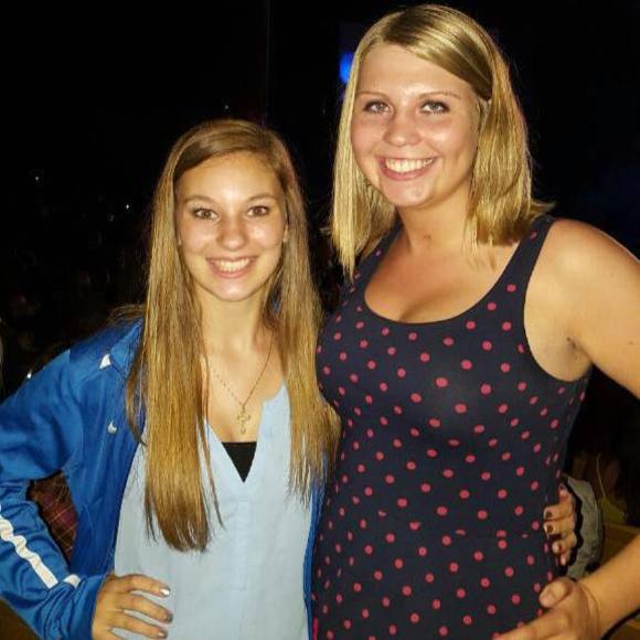 Meet your Posher, Elizabeth