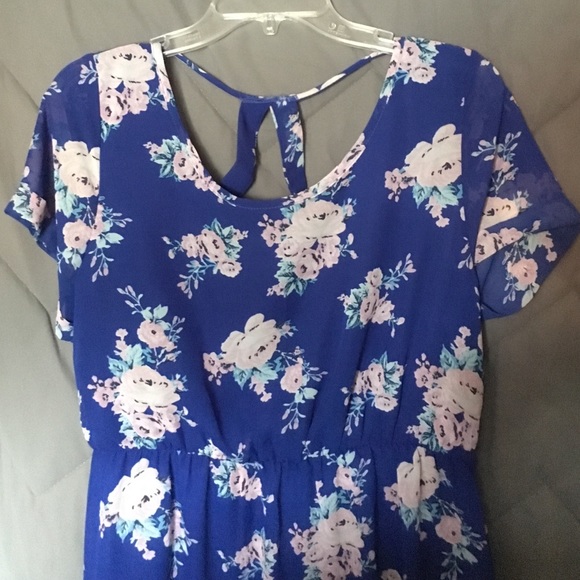 Beautiful blue and floral sundress! - Picture 2 of 3
