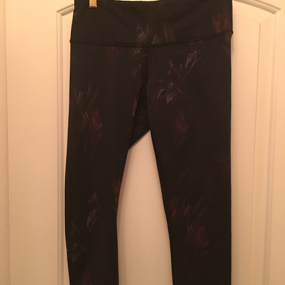 Lululemon Midnight Iris leggings