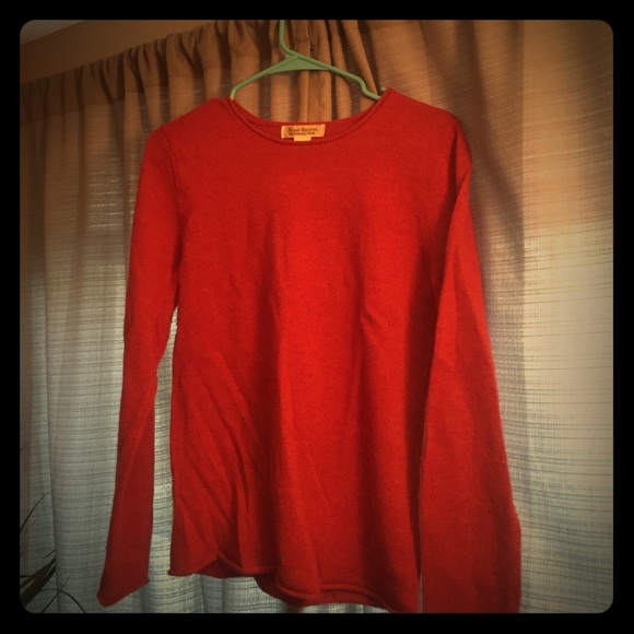 Red wool sweater - Picture 1 of 3