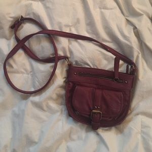 Vintage small Red Cross body purse ❤️