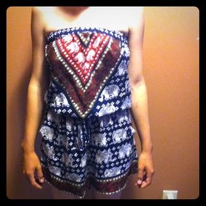 Strapless elephant printed romper