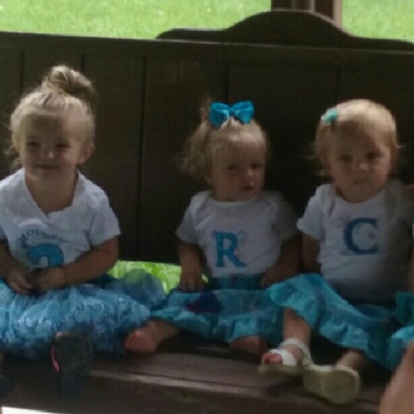 Meet your Posher, Jeannette 5πSELLER! - Picture 4 of 4