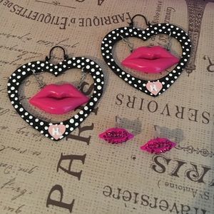 Lip Earring Bundle (One Pair is Harajuku Lovers)