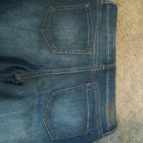 Jeans - Picture 2 of 4