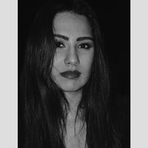 Meet your Posher, Niki