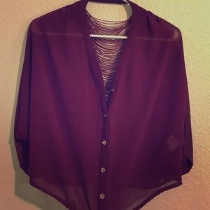 •sold• Burgundy quarter sleeve blouse