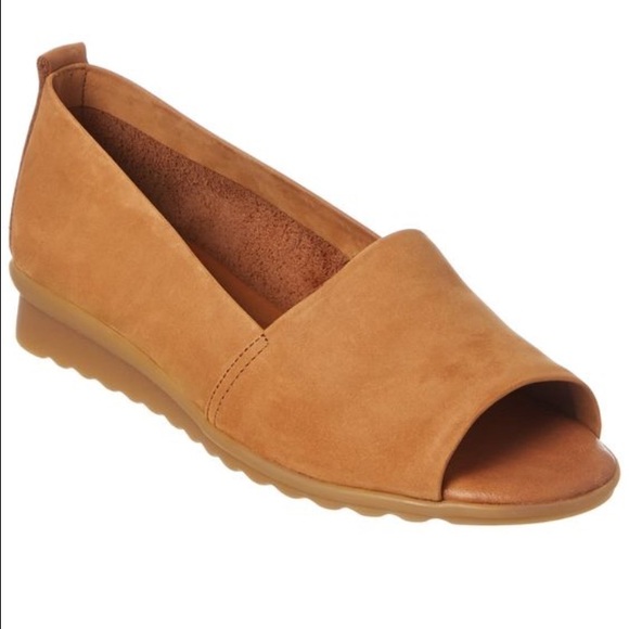 The Flexx Fantastic Nubuck Flat