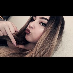 Meet your Posher, Lily