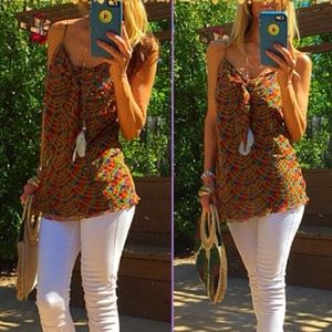 🐒 I am TOO a peacock! See my tail!🐒