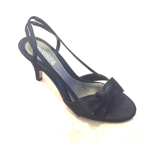 Kenneth Cole Reaction black satin heels