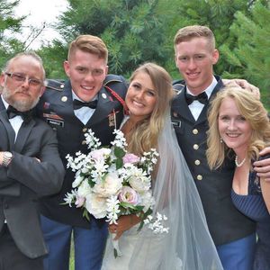 Meet your Posher, Bobbie