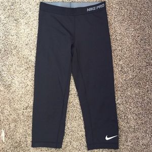 Nike dri-fit crops