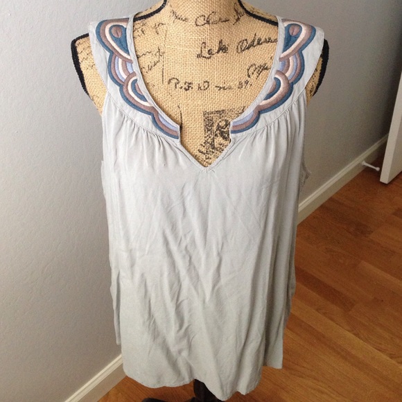 Embroidered tank top
