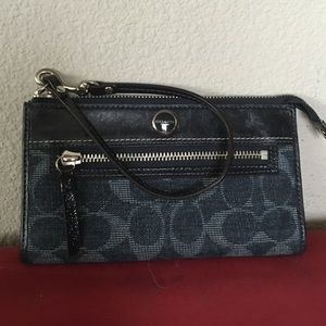 Authentic Coach wallet/wristlet