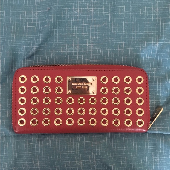 Michael Kora Wallet