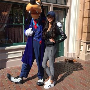 Meet your Posher, Alison