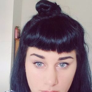 Meet your Posher, Abigail
