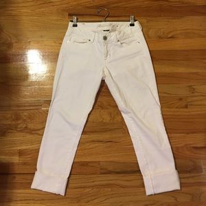 Skinny/Stretch WHITE American Eagle Jeans