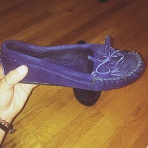 Minnetonka navy moccasins