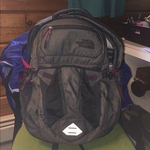 North face recon backpack